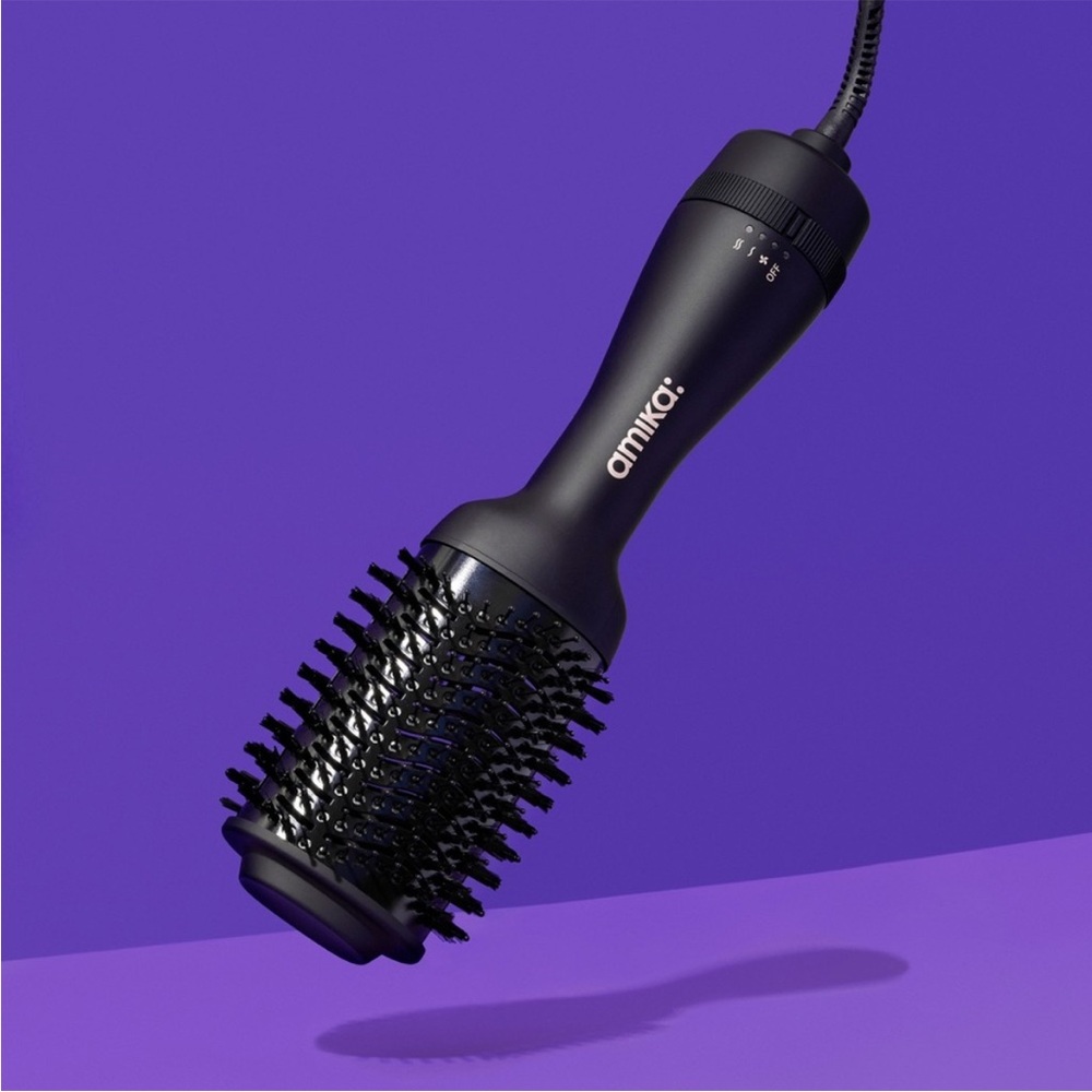 Amika • blow dryer brush 2.0